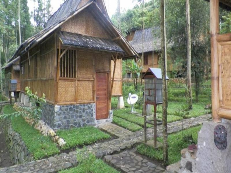 Villa Kampung Karuhun Sutan Raja Бандунг Екстериор снимка